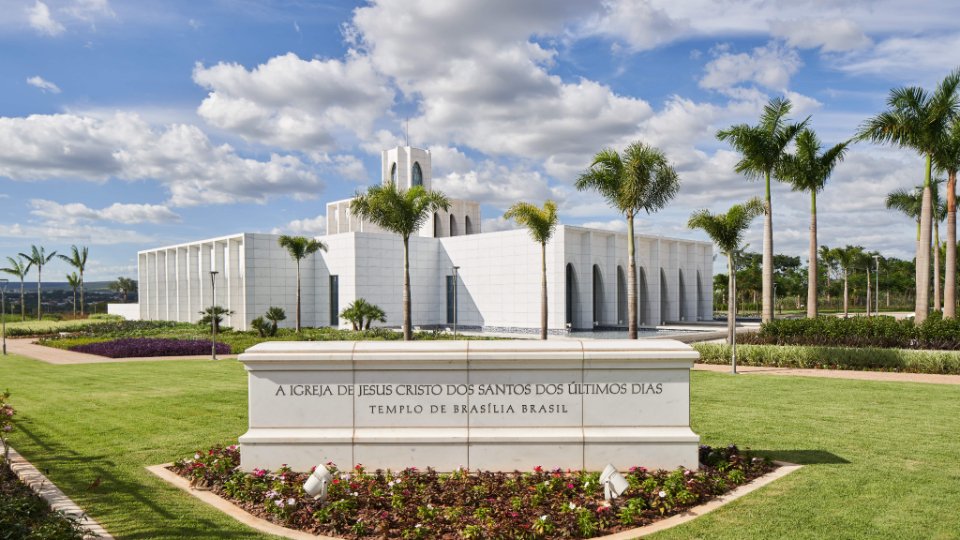 Templo de Brasília de A Igreja de Jesus Cristo dos Santos dos Últimos Dias é aberto para visitação